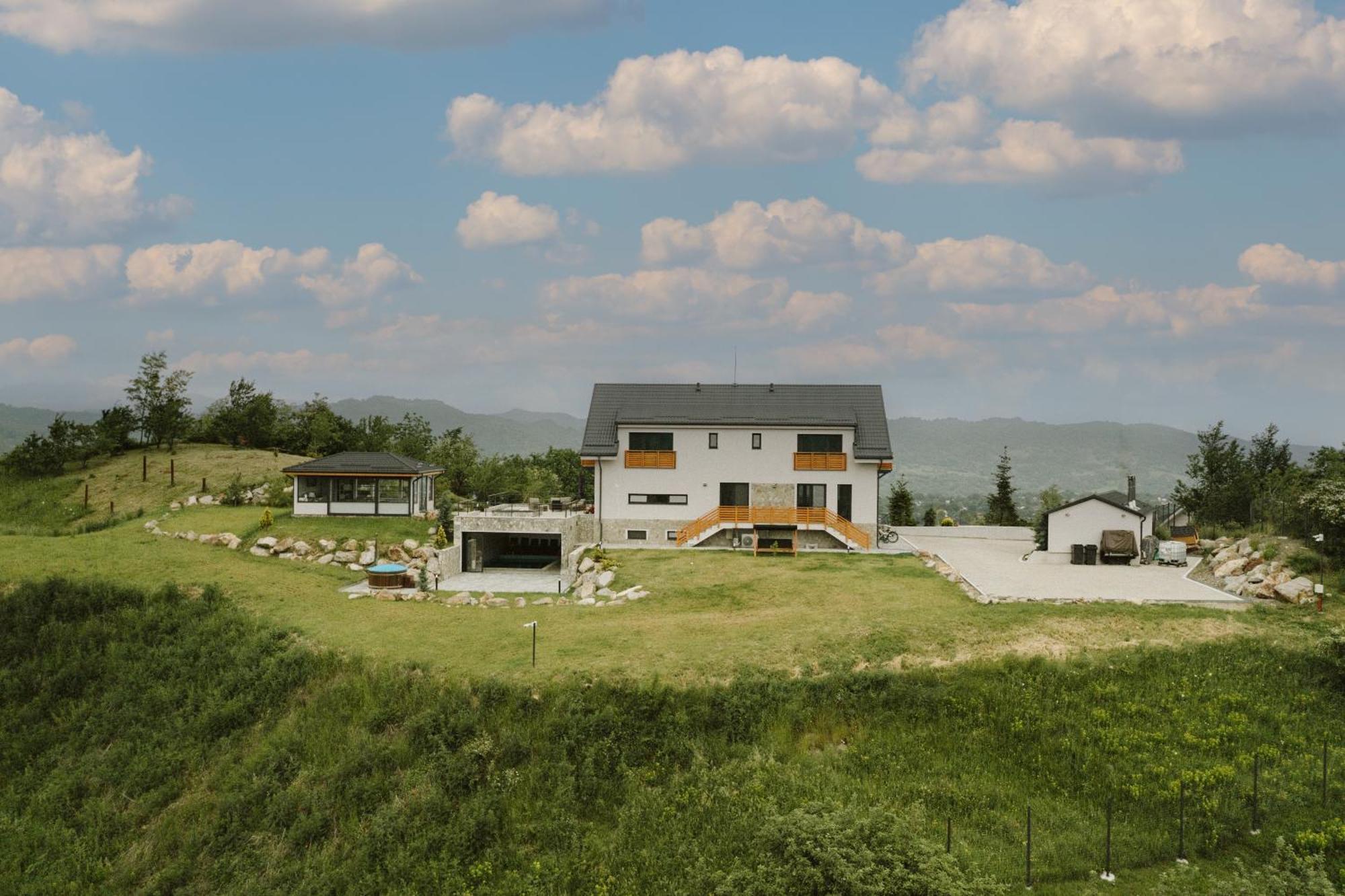 Valley View Breaza エクステリア 写真